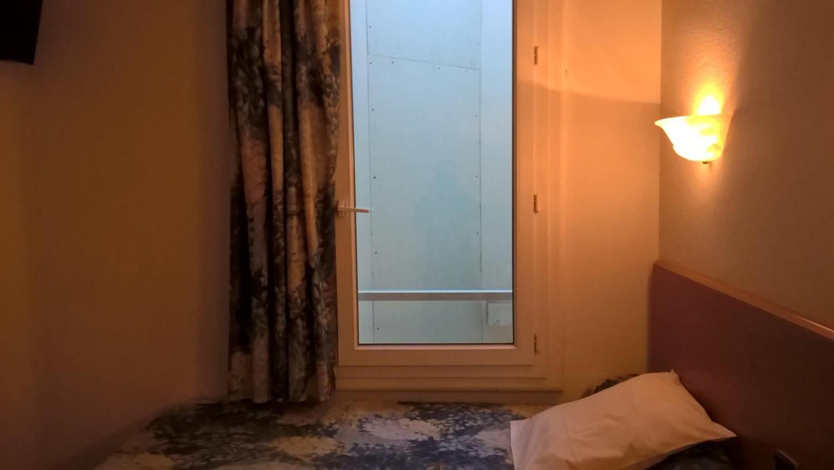 Hotel Compostelle لورد المظهر الخارجي الصورة