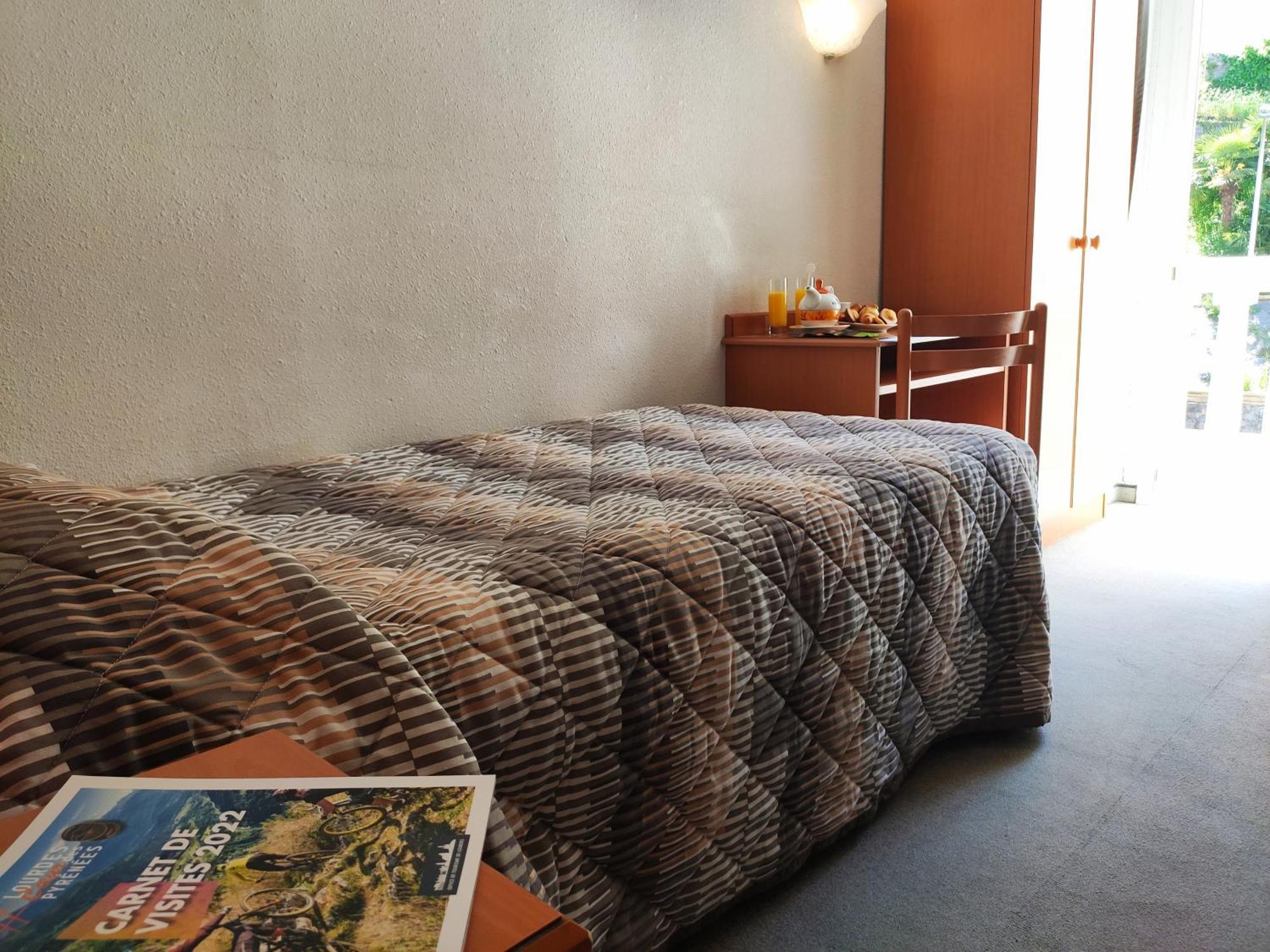 Hotel Compostelle لورد المظهر الخارجي الصورة