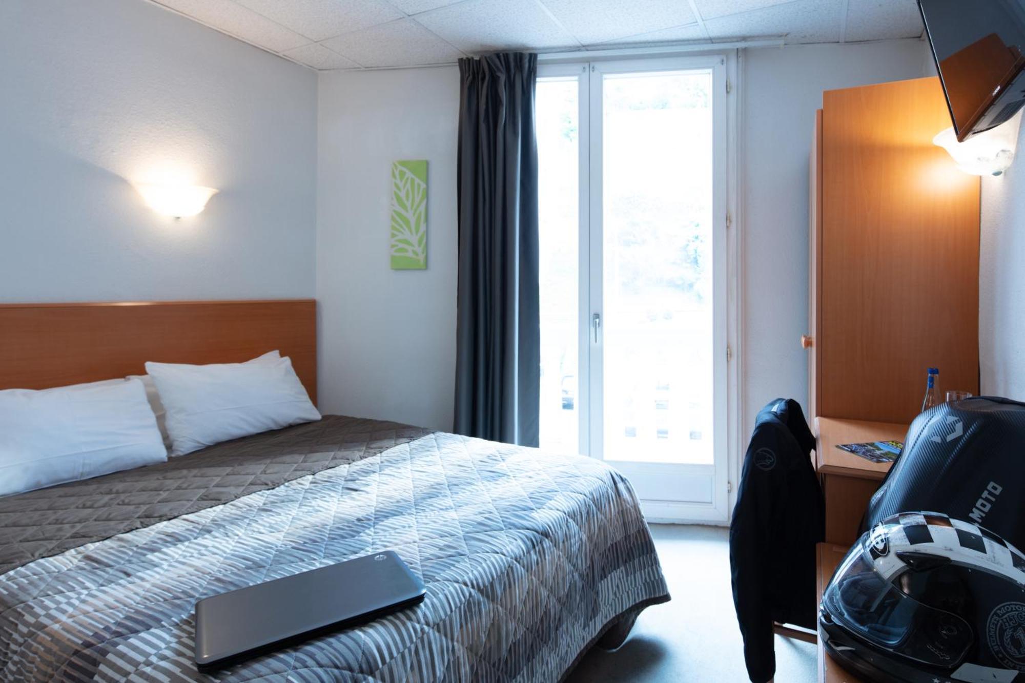 Hotel Compostelle لورد المظهر الخارجي الصورة